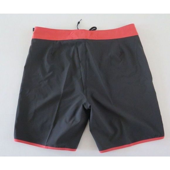 Reef Men's Sz 36 Black/Red Swim Trunks - Picture 2 of 5